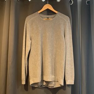 Lululemon crewneck